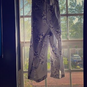 Super stretch pull on capris